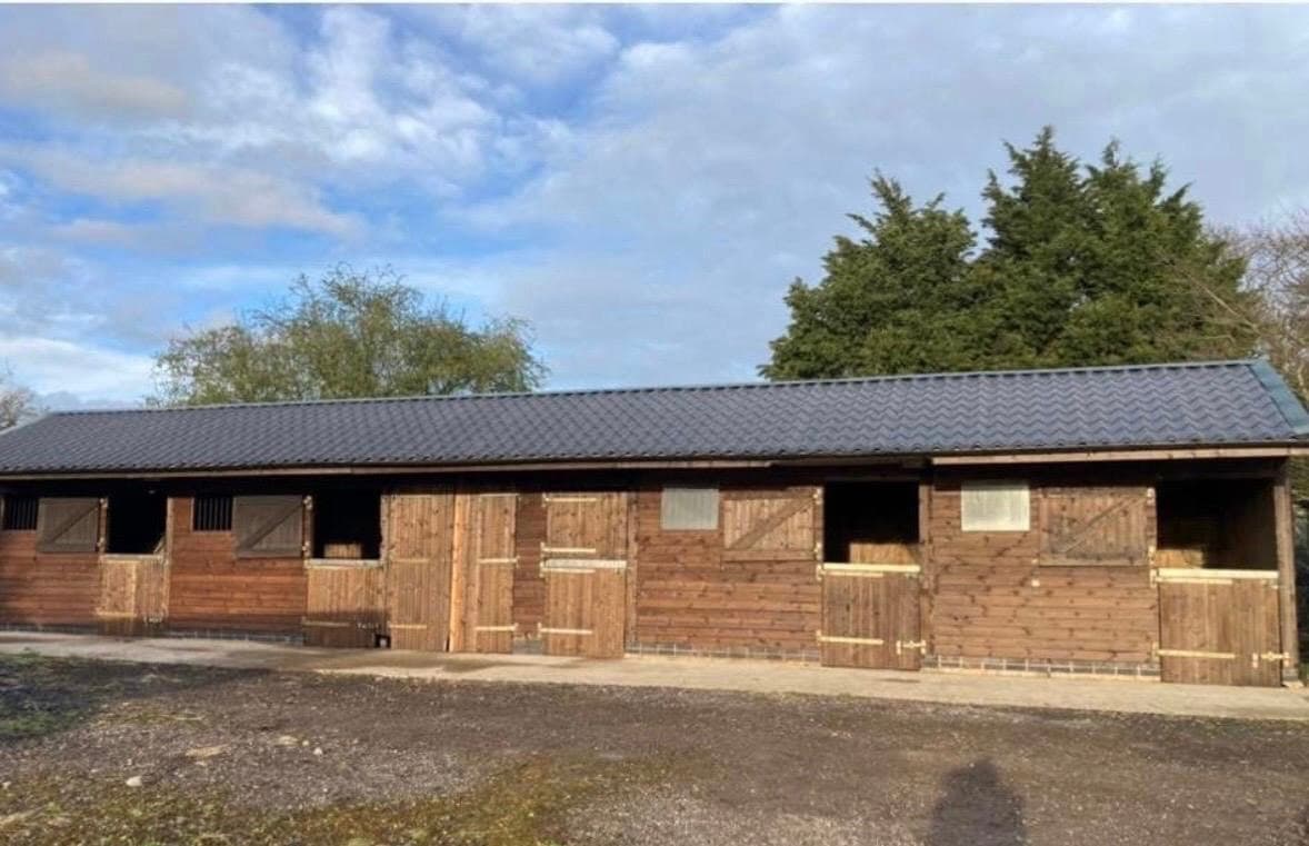 The Stables. Doveridge